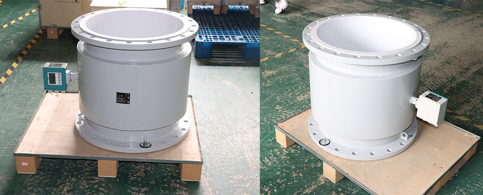 Electromagnetic flowmeter conforming to German standards