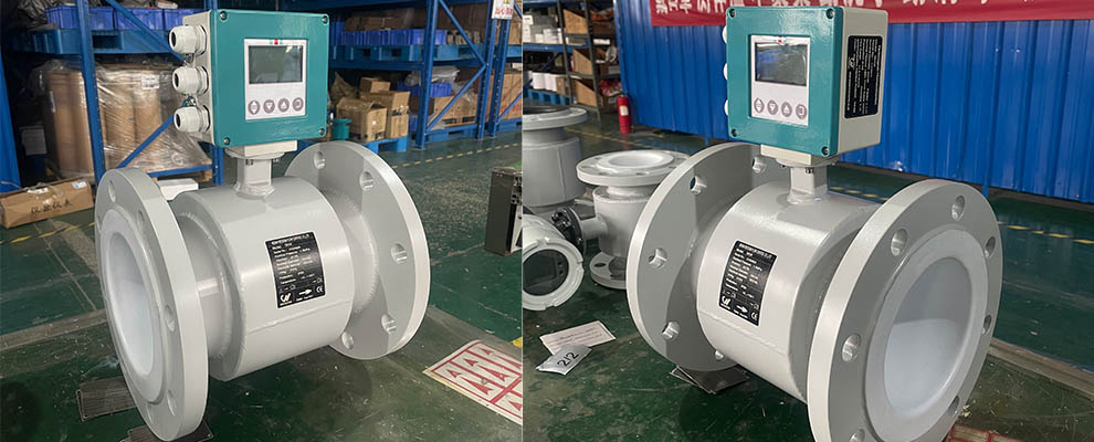 Electromagnetic flowmeter with PTFE lining